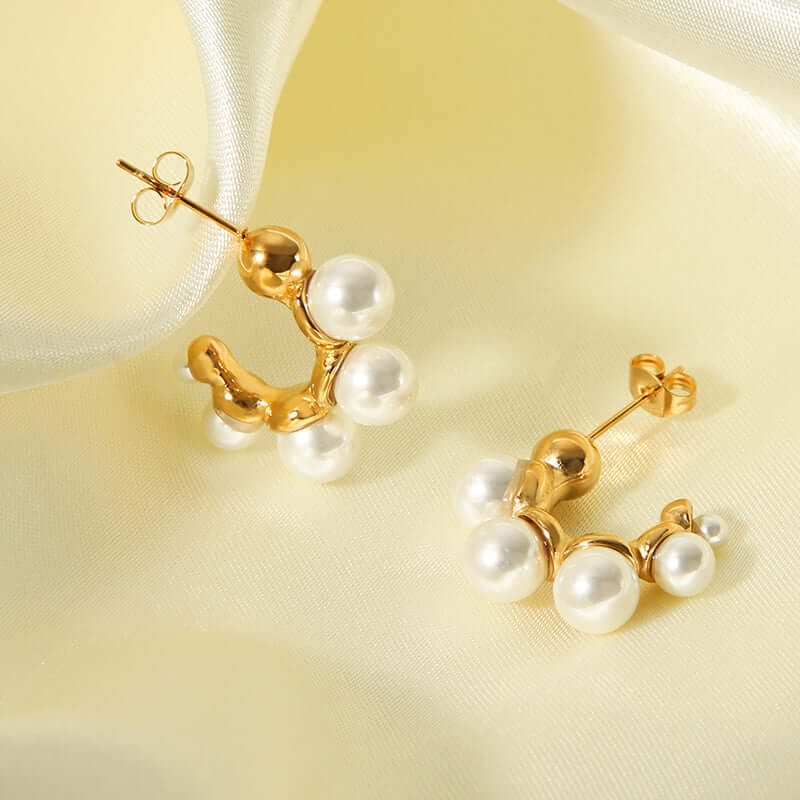 Avant-Garde Pearl Earrings