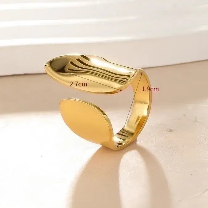 Freeform Flair Ring
