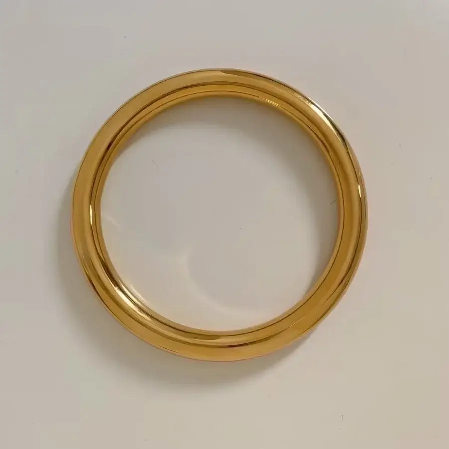 Lustrous Curve