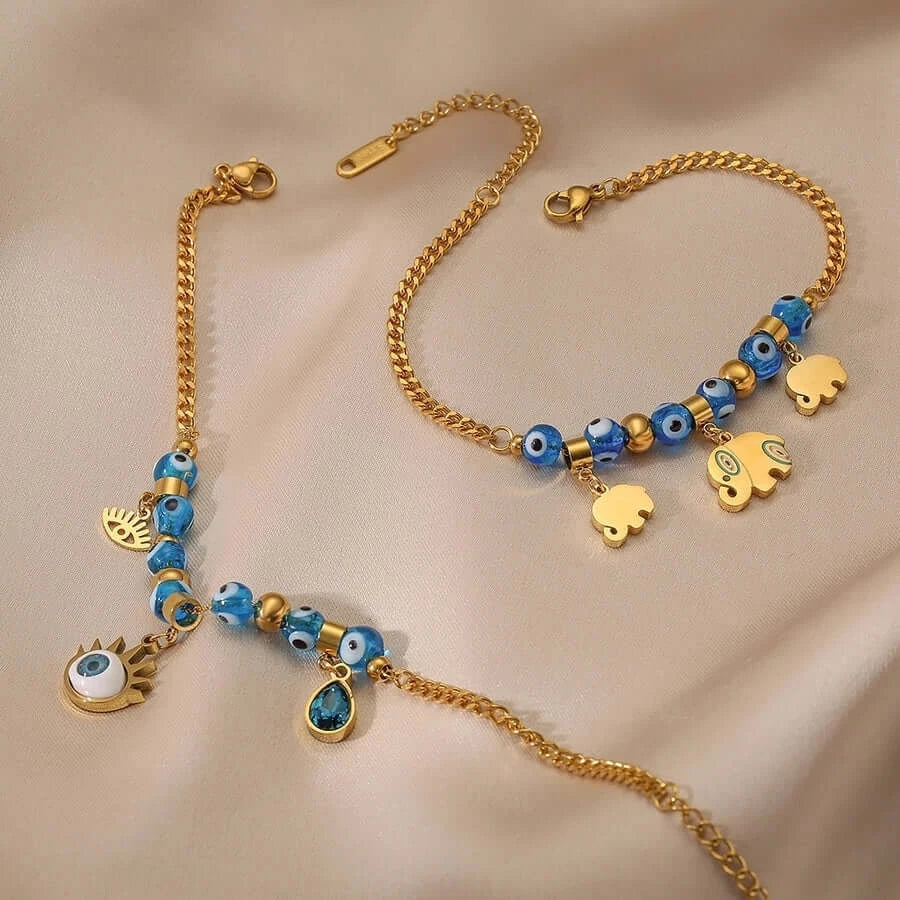 Luxurious Interlocking Chain Necklace