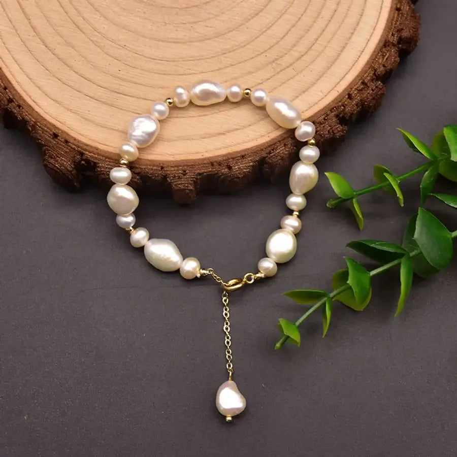 Retro Pearl Bracelet