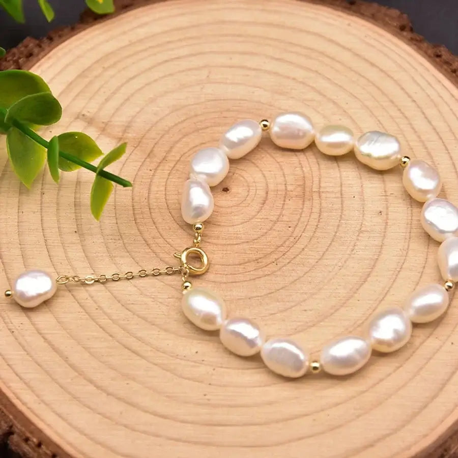 Retro Pearl Bracelet