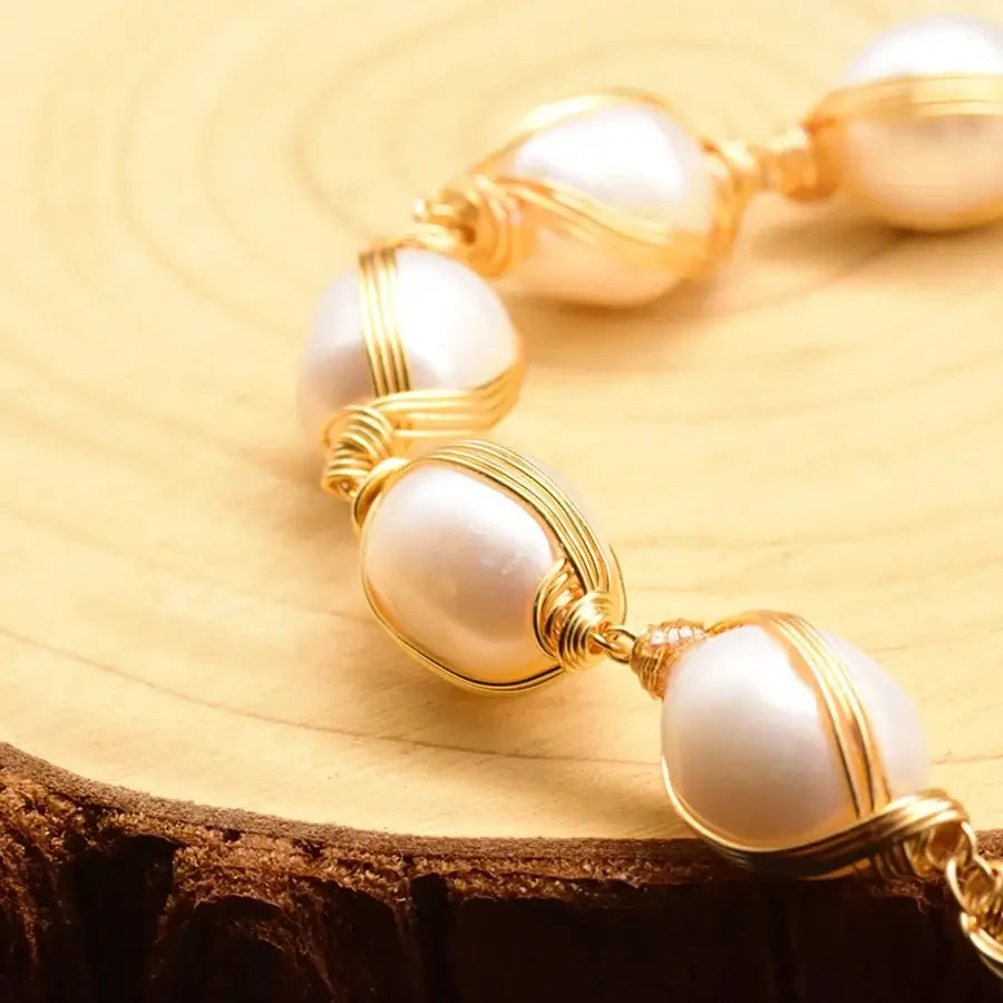 Retro Pearl Bracelet