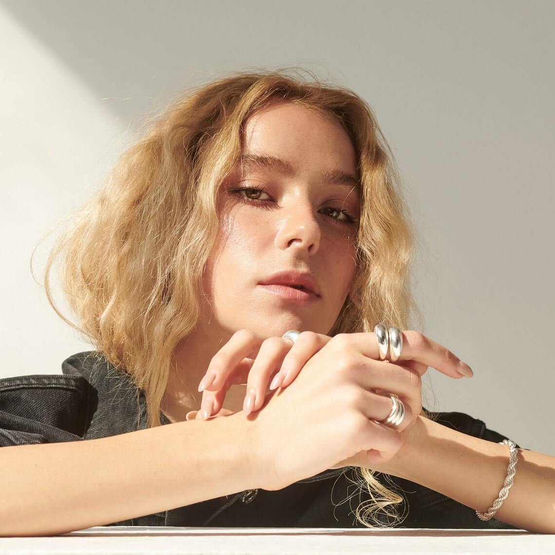 Signature Ring