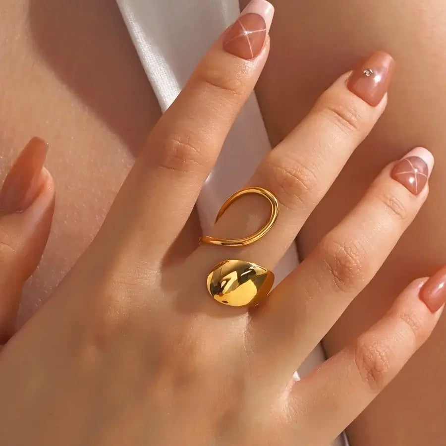 Signature Swirl Ring