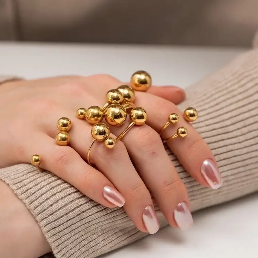 Sphere Dance Ring