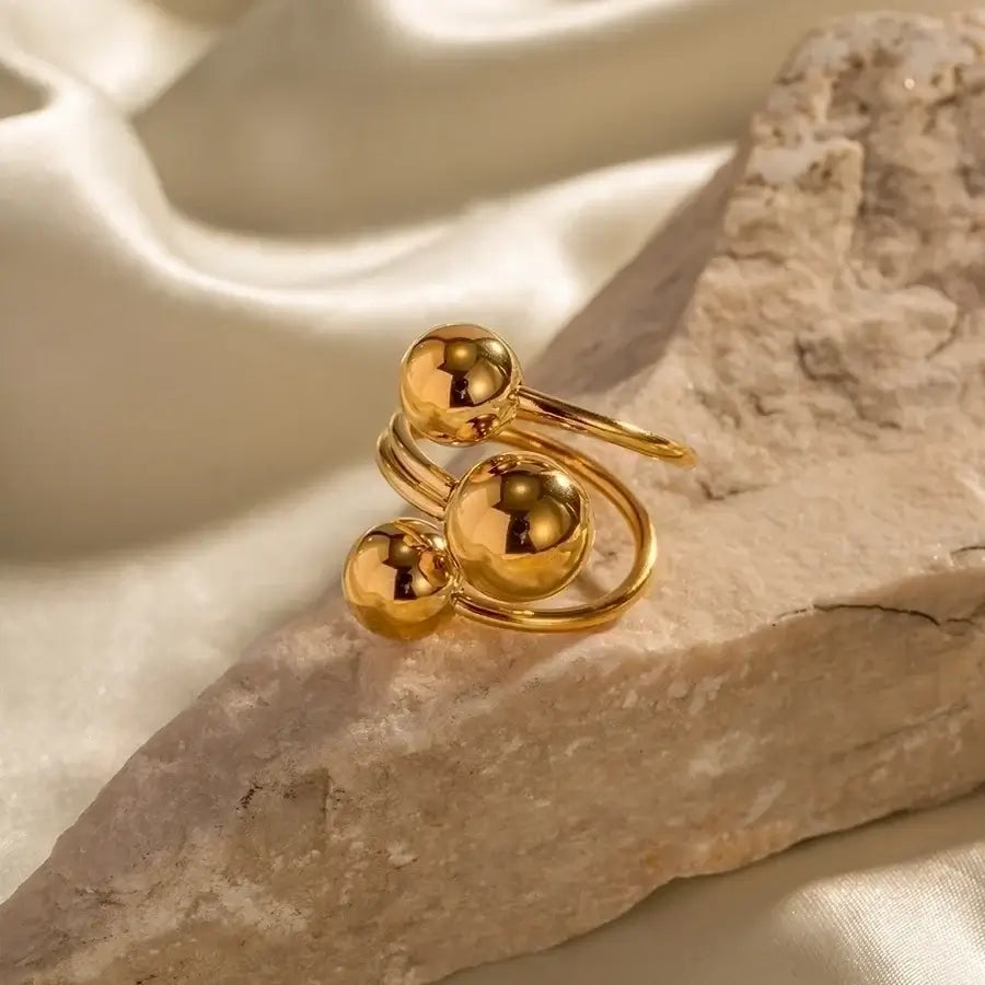 Sphere Dance Ring