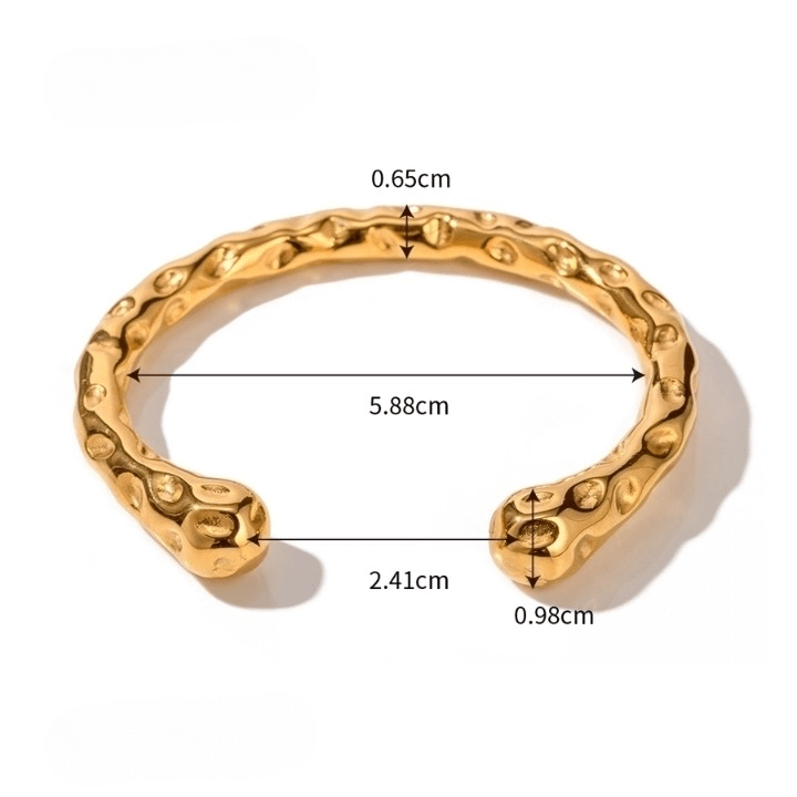 Timeless Interlocking Link Necklace