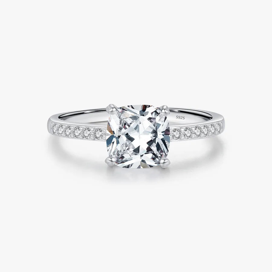 Vivienne Halo Ring