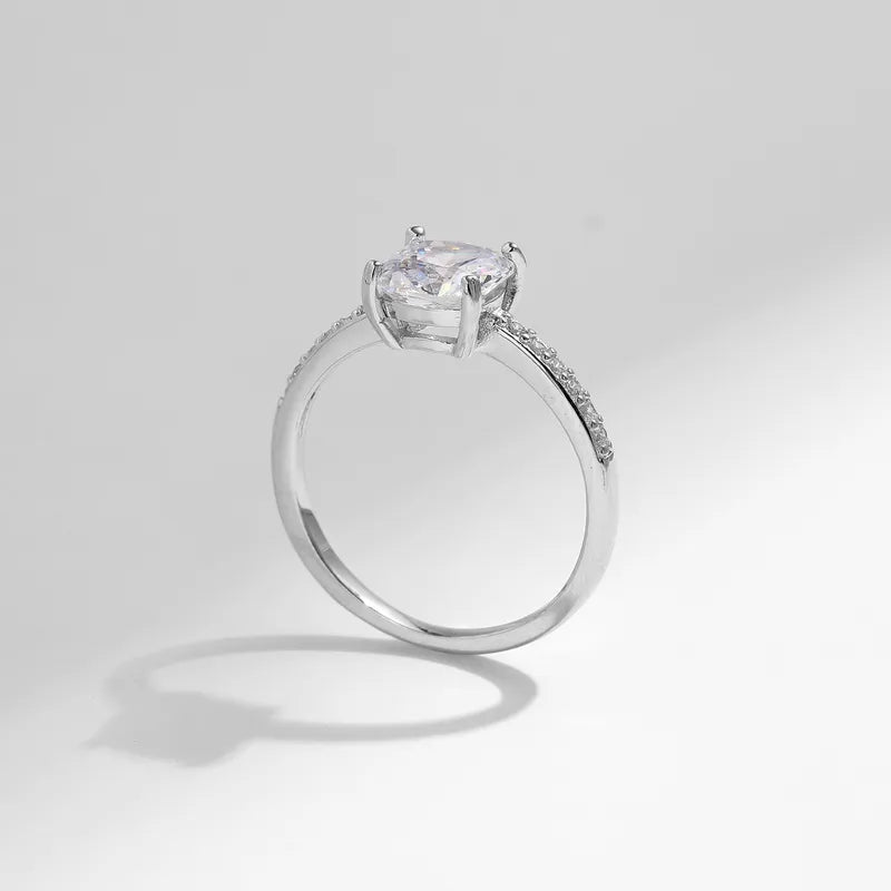 Vivienne Halo Ring