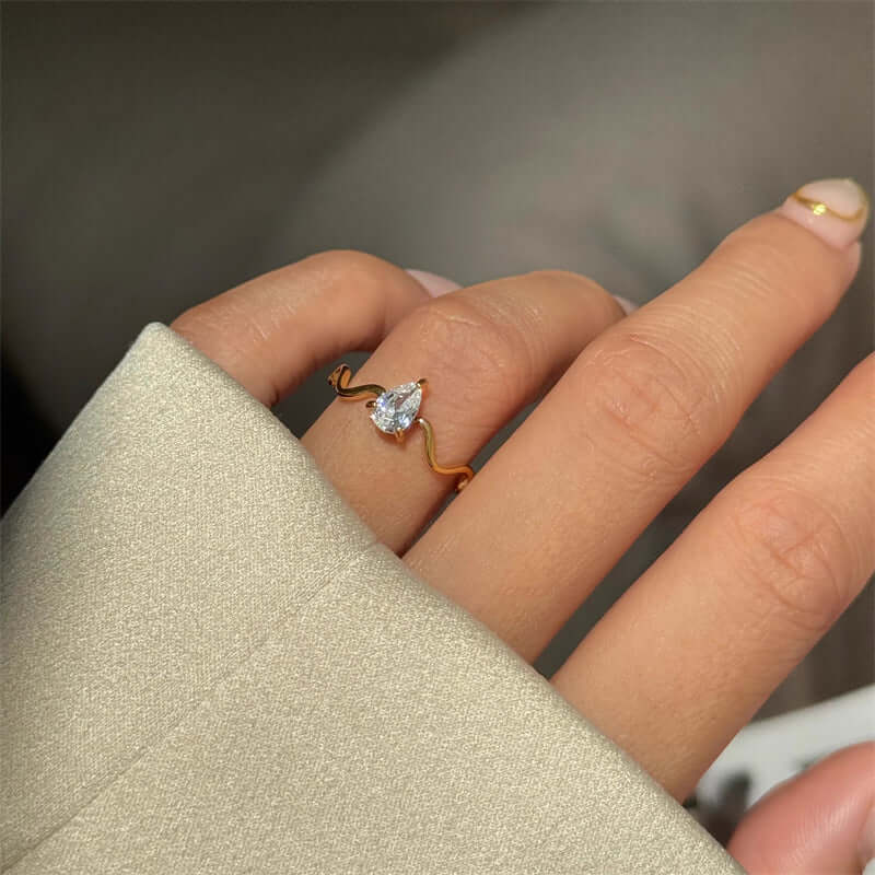 Zirconed Solitaire Twist