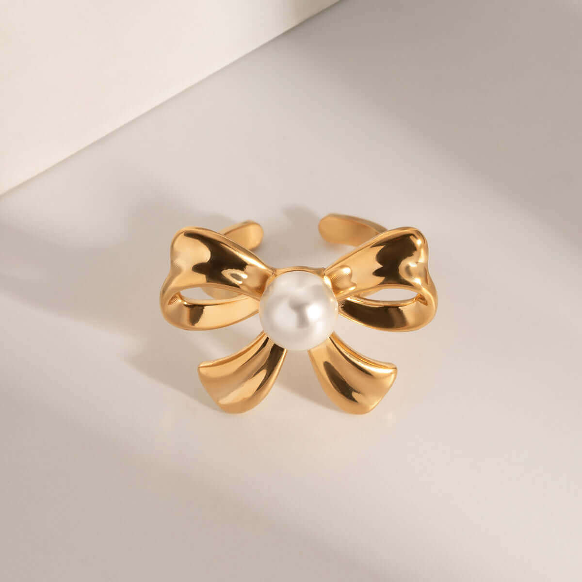 Bow Pearl Ring