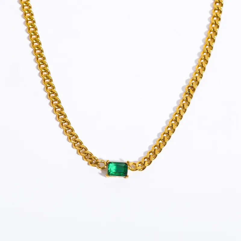 Casual Emerald 18K Gold Necklace