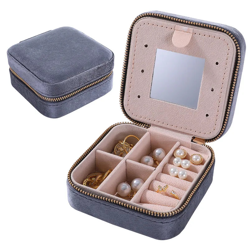 Compact Chic Jewelry Organizers 