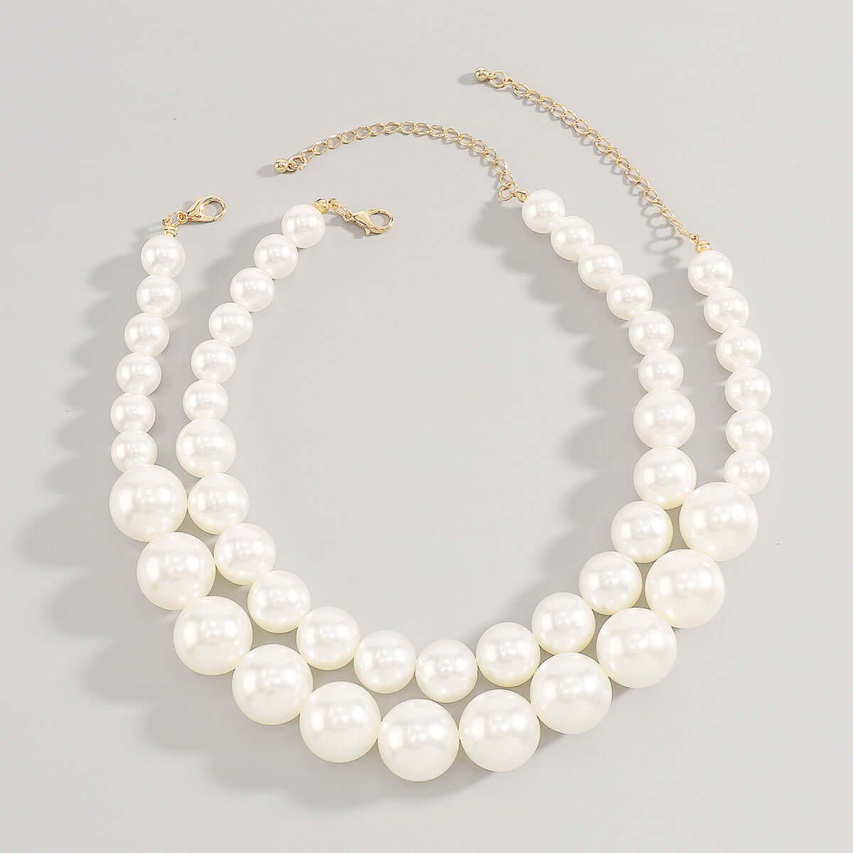 Elegant Modern Style Pearl Necklace