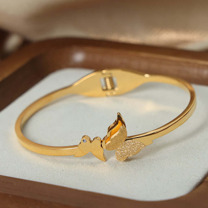 Elegant French Style Butterfly Bangle