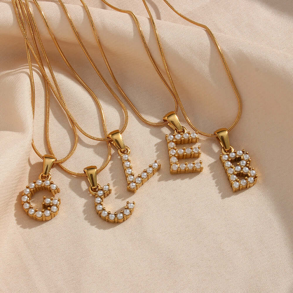 Casual Pearl Letters